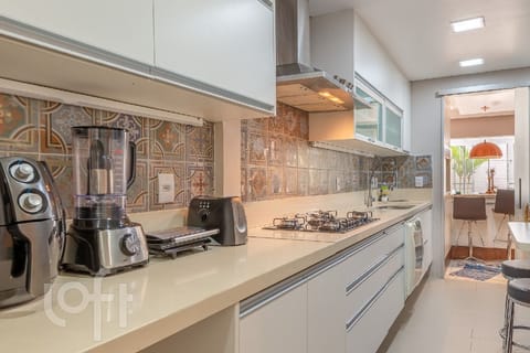 Image 36 - 274057